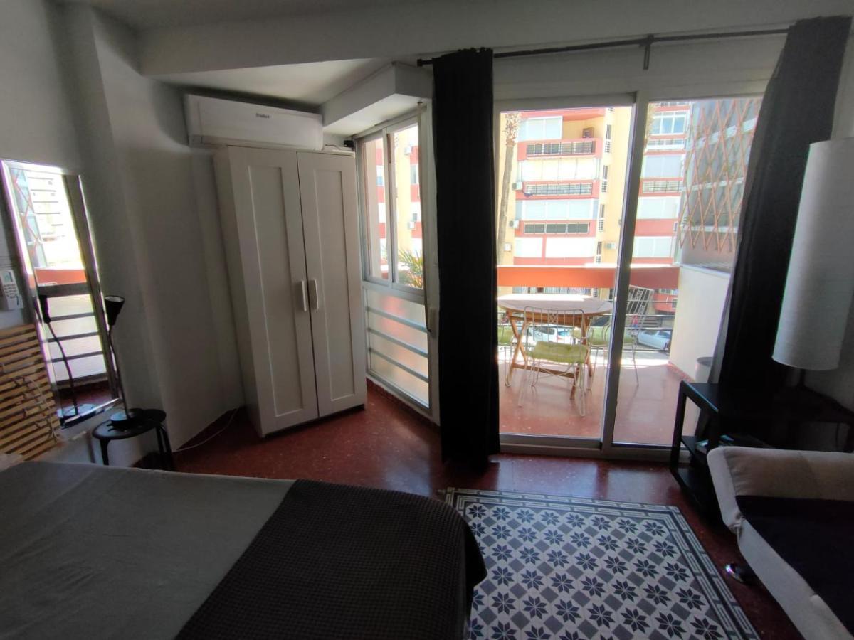 Flat2 Studio 150M From The Beach With Pool توري ذيل مار المظهر الخارجي الصورة
